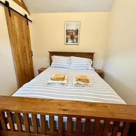 The Paws And Wander Hideaway Villa Mitchel Troy Exterior photo