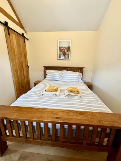 The Paws And Wander Hideaway Villa Mitchel Troy Exterior photo